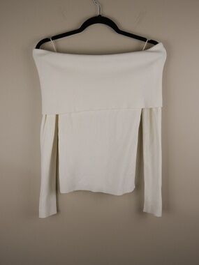 Wilfred/Aritzia Nola Off-shoulder Sweater